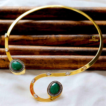 Brass-based golden polish choker necklace